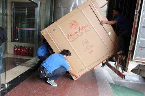 濠江钢琴贵重工艺品无忧运